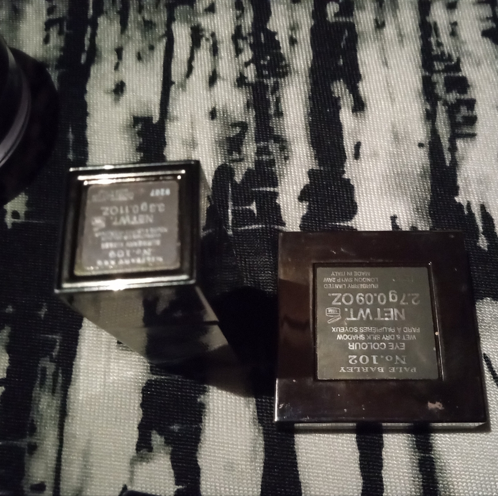 Full size Makeup Bundle - Picture 10 of 10